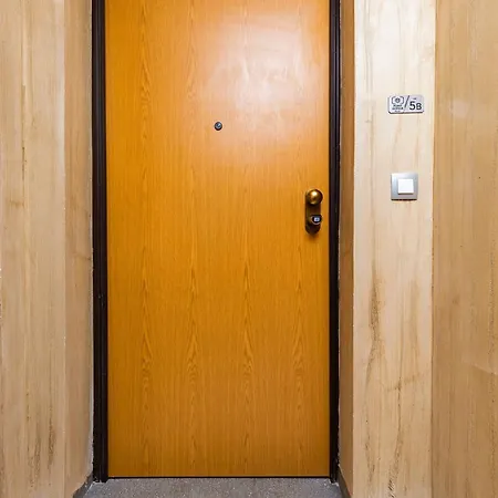 Apartment New Luxury & Bright 2 Bedroom *