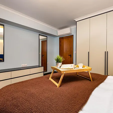 Apartment New Luxury & Bright 2 Bedroom